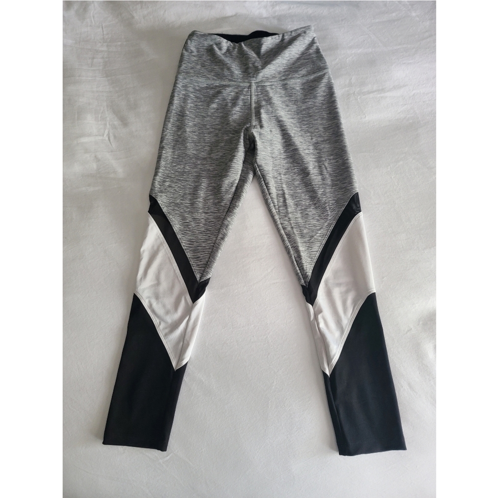 VS Pink Ultimate Leggings - Small 💖